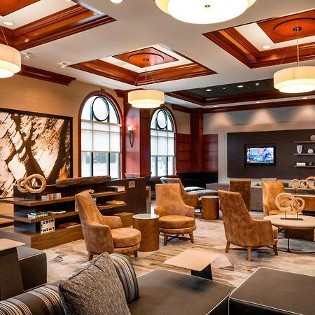 Courtyard By Marriott Norfolk Downtown Hotel Exterior foto
