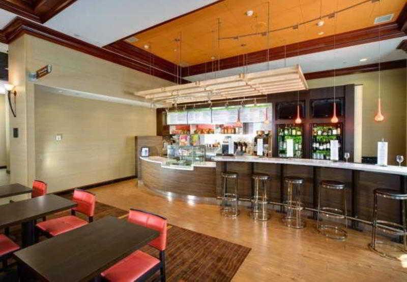 Courtyard By Marriott Norfolk Downtown Hotel Exterior foto