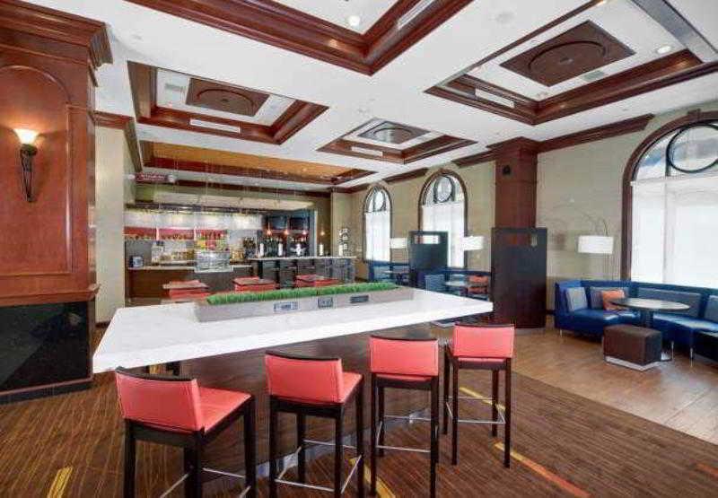 Courtyard By Marriott Norfolk Downtown Hotel Exterior foto