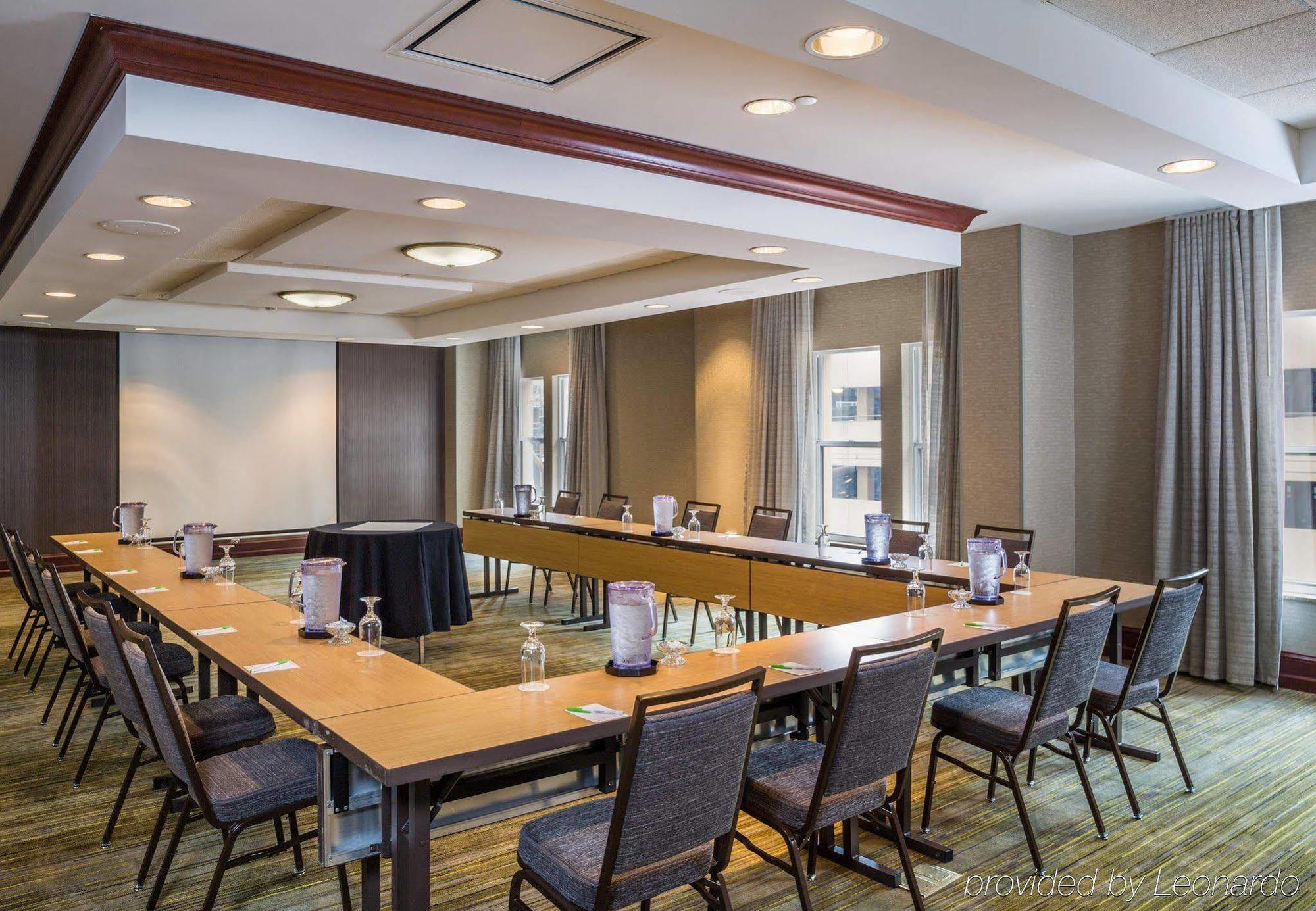 Courtyard By Marriott Norfolk Downtown Hotel Exterior foto